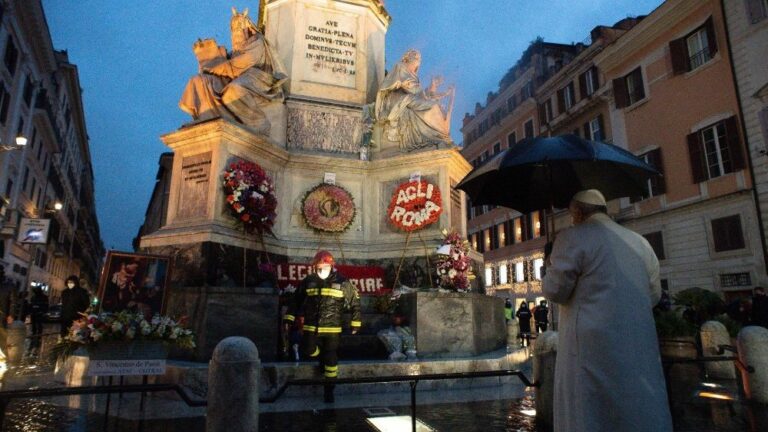 Papa Francesco Piazza di Spagna all'Immacolata