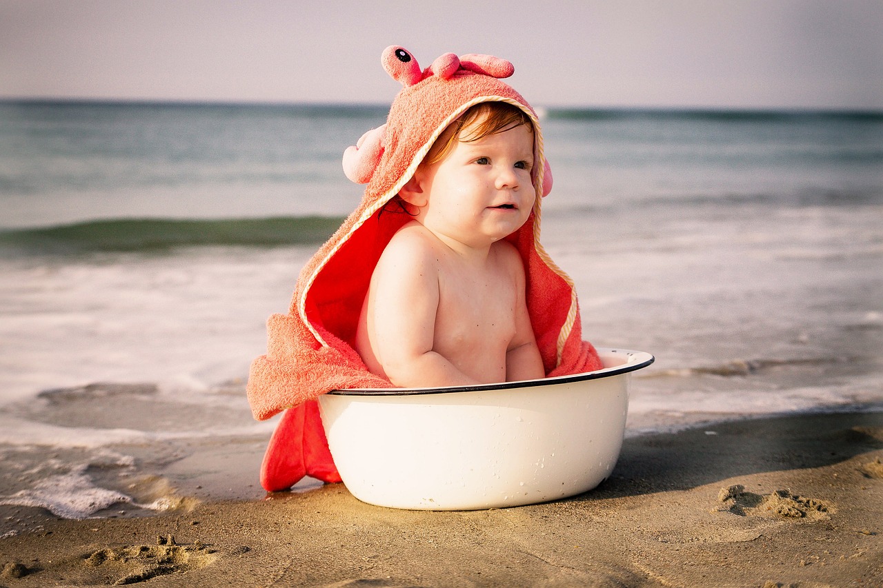 beach, baby, crab, bambino al mare