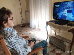 Eugenio alla playstation