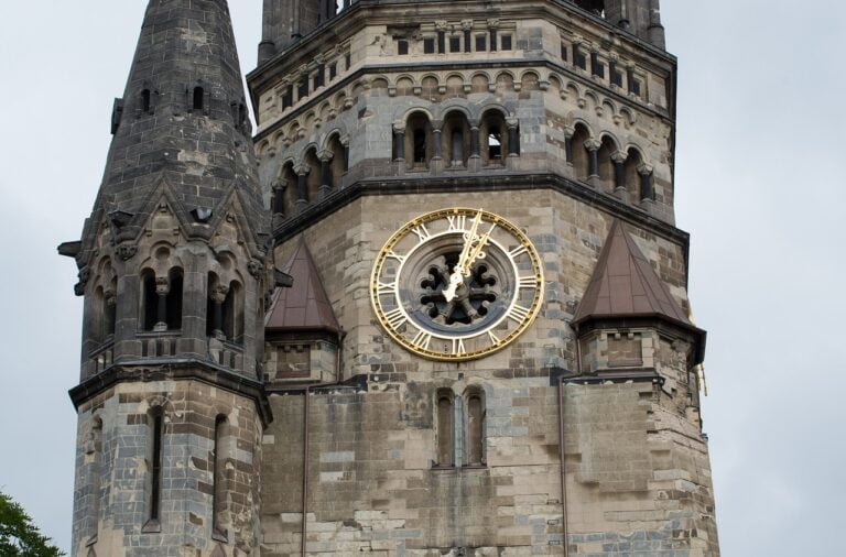 tower clock, church clock, kaiser wilhelm memorial church, orologio sulla torre