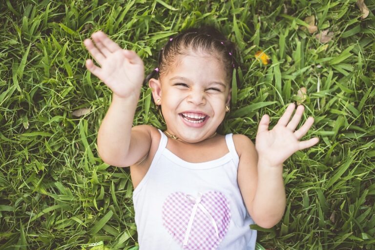 kid, little girl, smile, gioia