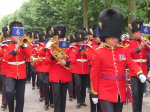 marching band, soldiers, trumpet