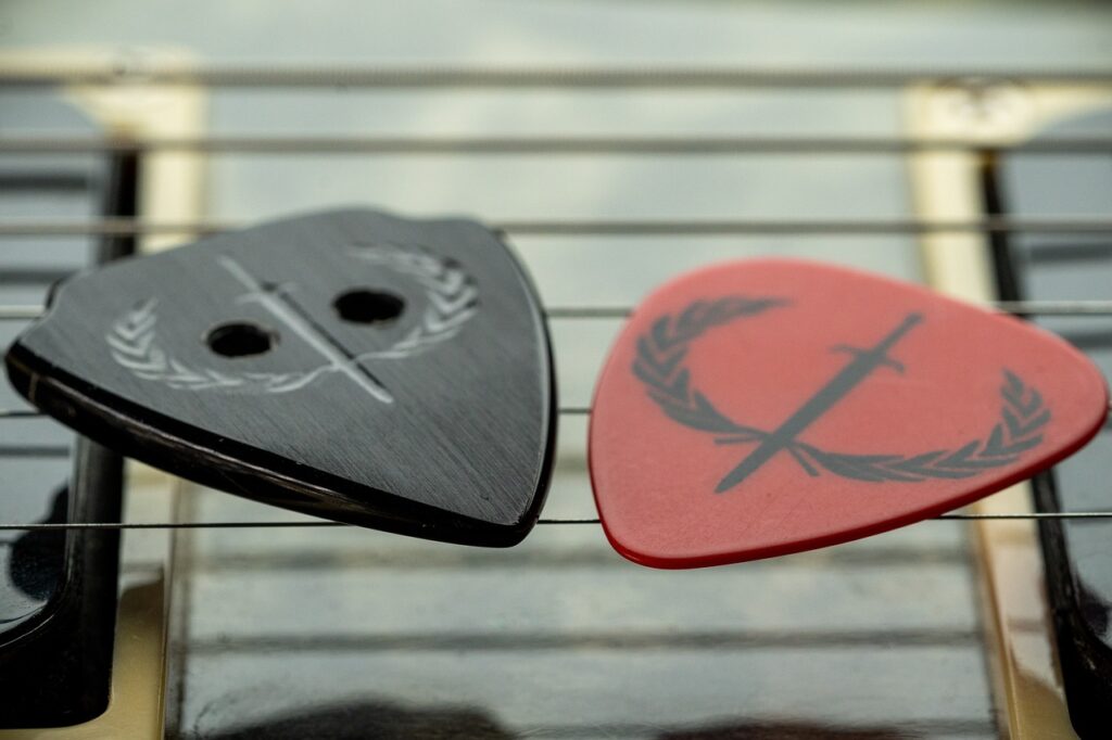 guitar picks, plectrums, guitar, guitarist, electric guitar, guitar strings