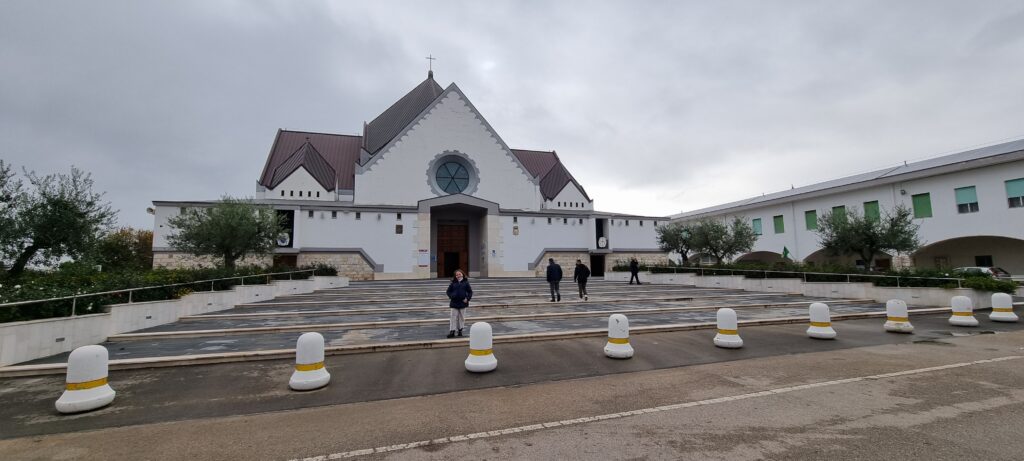 preghierina del 7 novembre 2021,basilica incoronata foggia,gianluca ruberto,luca ruberto,gilberto ruberto,rosaria stragapede