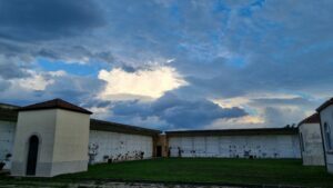 cielo plumbeo a casetta di Eugenio