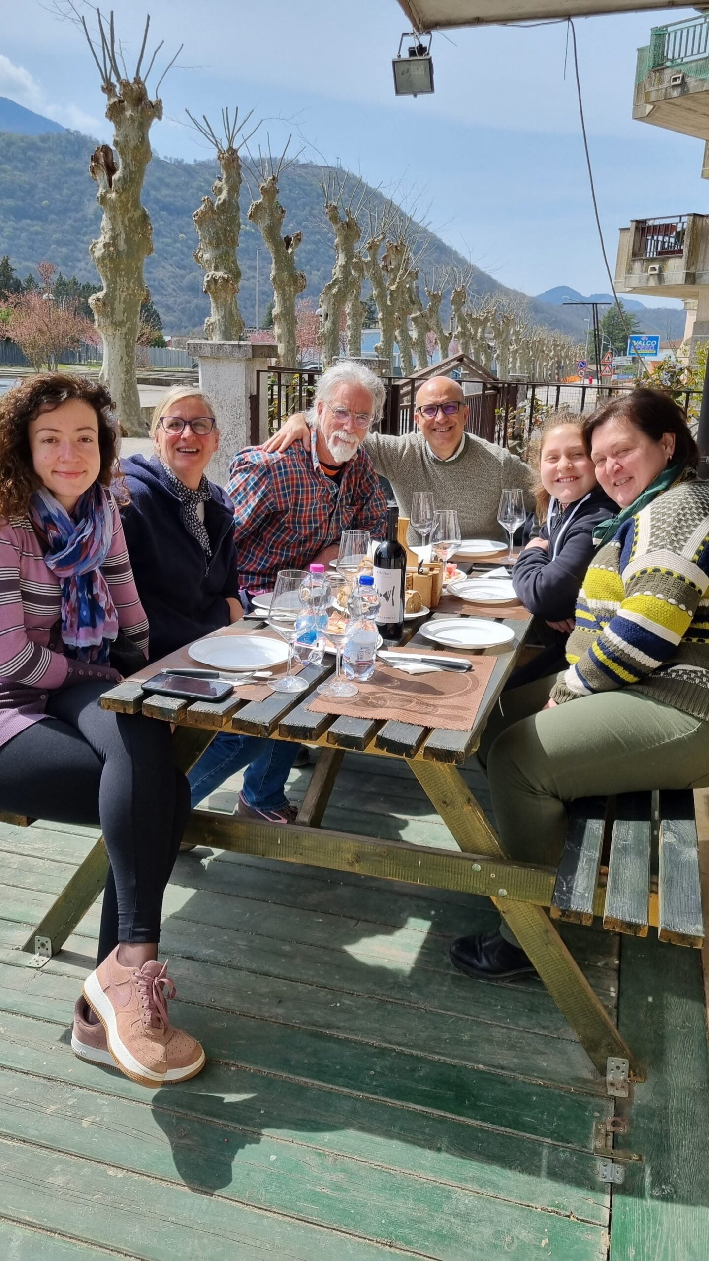 Miriana, Romina, Tonino, Remigio, Francesca e Giuseppina