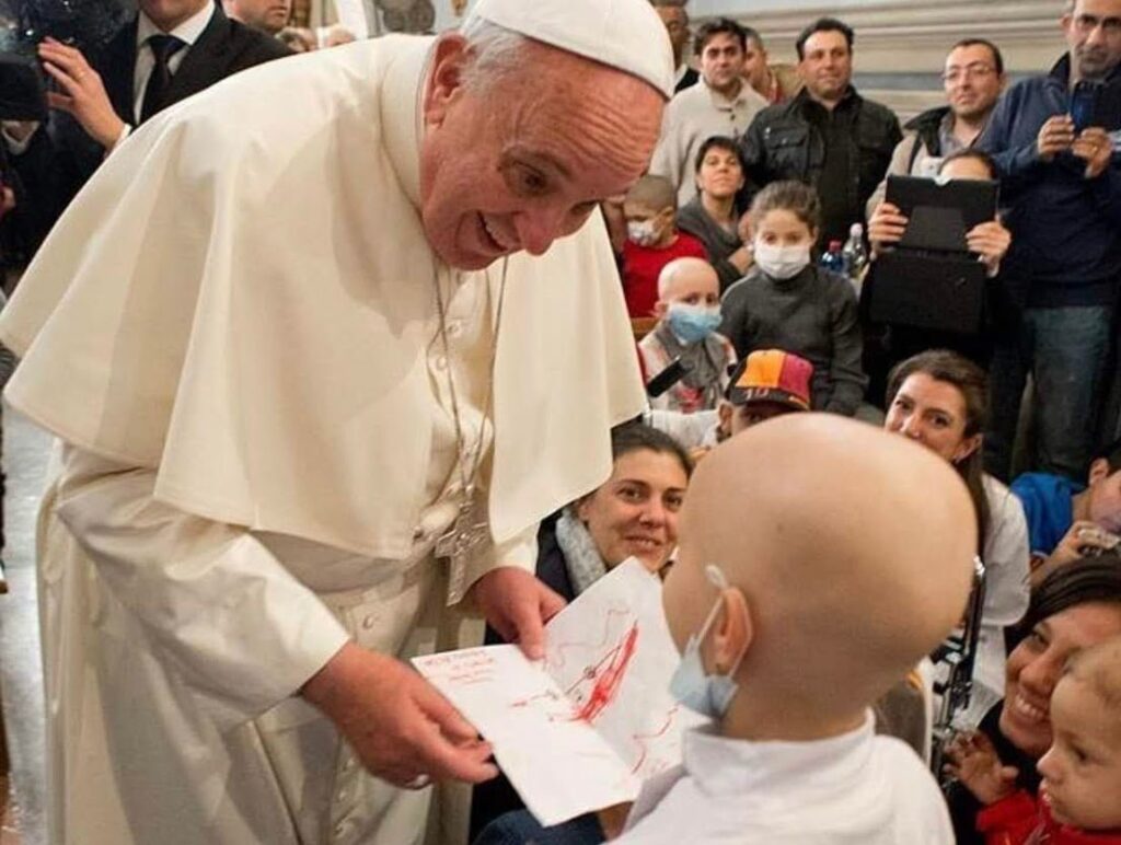 Papa Francesco all'ospedale bambino Gesù