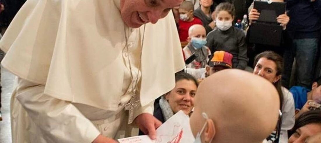 Papa Francesco all'ospedale bambino Gesù