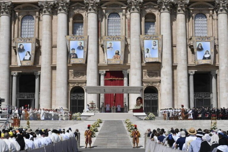 Piazza-San-Pietro-15-maggio-2022